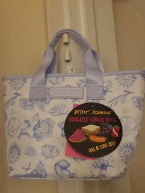 Betsey Johnson Insulated Lunch Tote Cool Skull Designs